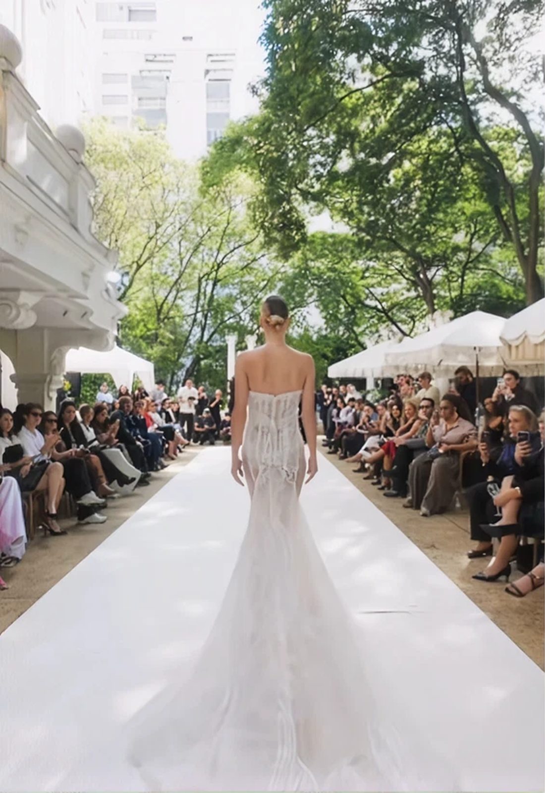 Foto do desfile — Salão CasaNoivas